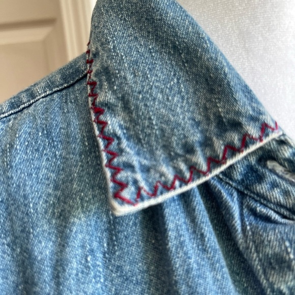 SOLD Christopher & Banks Embroidered Denim Shirt with Snowman Design Hol - Picture 8 of 12